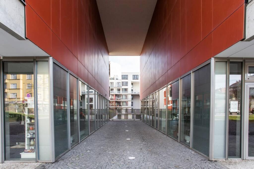 Jt'S Apartments Korunni Str. Prag Exterior foto